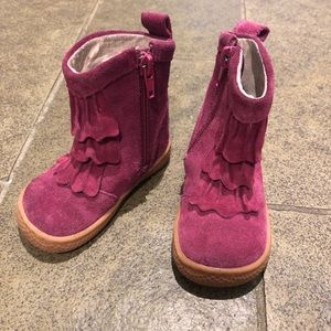 Toddler boots, amazing brand hard to find in CAN